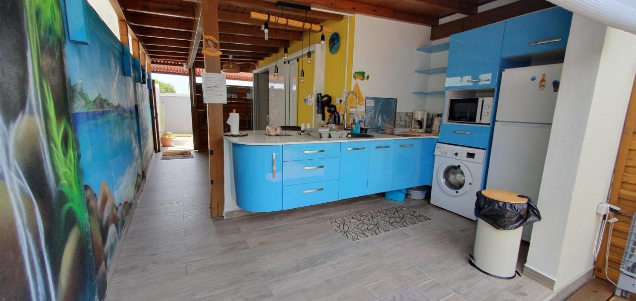 Chez Claudia: Charming Retreat with Private Jacuzzi and Pool Apartment Courcelles Exterior photo